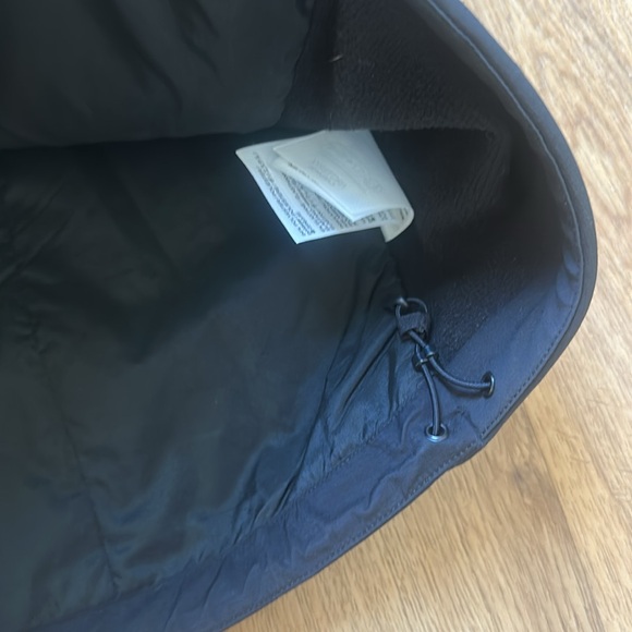 Arc'teryx Women's Atom Hoody - Picture 7 of 9